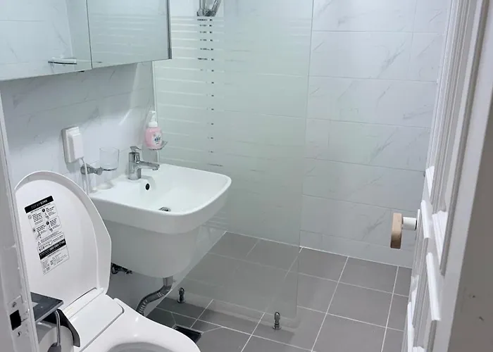Appartement Cozy Family House Near Nampo Station, Parking Available, Yeongdo Entrance Busan